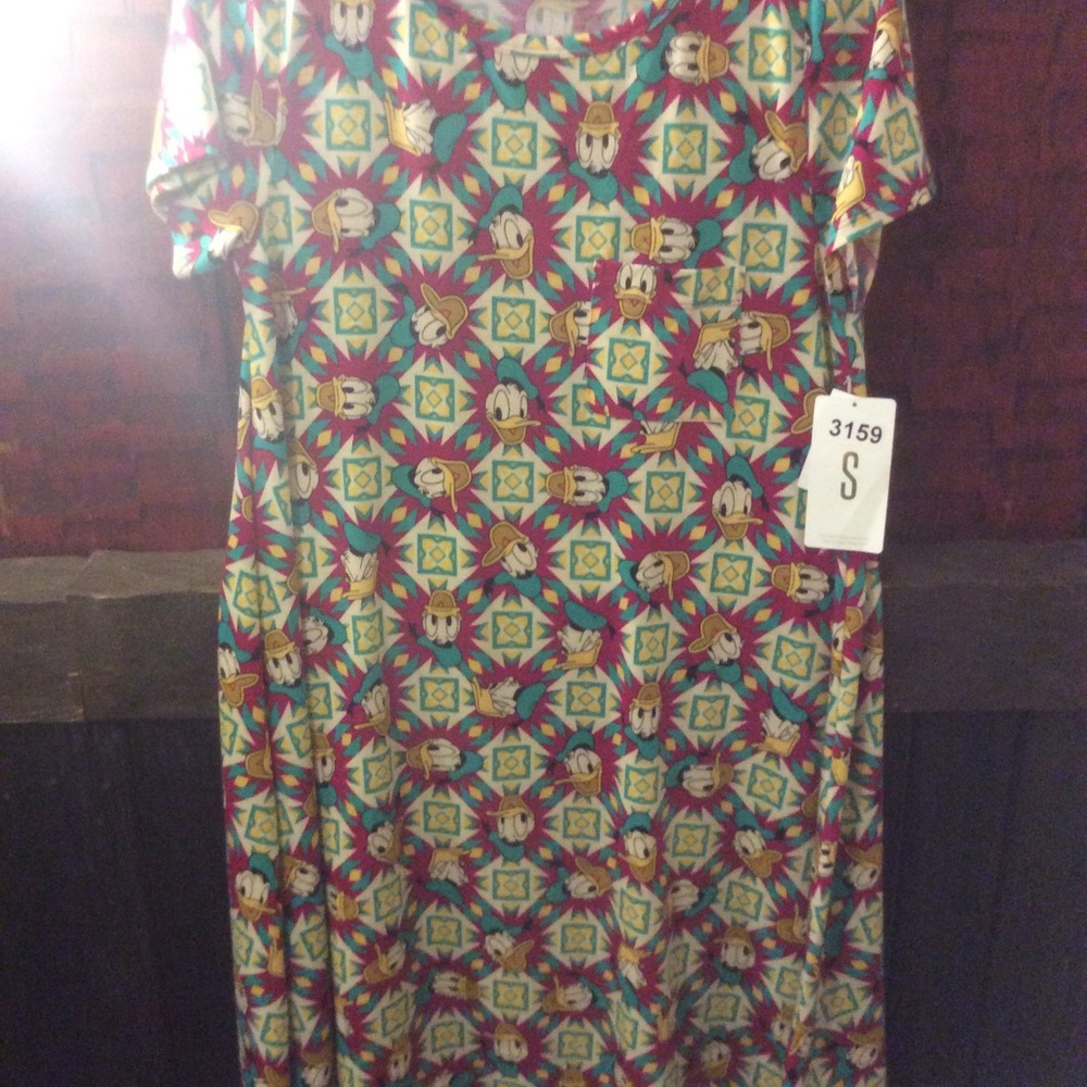 Small Lularoe Carly! Disney Donald Duck,